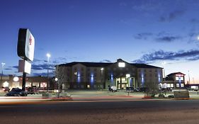 Paradise Inn And Suites